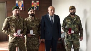 «Ирыстоны сæраппонд»-ы майдантæй хорзæхгонд æрцыдысты Уæрæсейы гвардийы сержант æмæ рæнхъон, стæй интернационалон бригад «Пятнашка»-йы æфсæддон