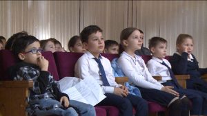 Мамсыраты Дæбейы номыл республикон библиотекæйы райдыдта сывæллæтты чиныджы къуыри