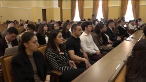 Развитие молодежной политики в Северной Осетии сегодня обсудили на парламентских слушаниях