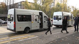 Во Владикавказе продолжаются совместные рейды Госавтоинспекции и Ространснадзора – проверяют водителей городских маршруток
