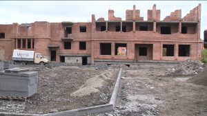 11 лет ожидания: дольщики одного из долгостроев Владикавказа наконец получили ключи от своих квартир