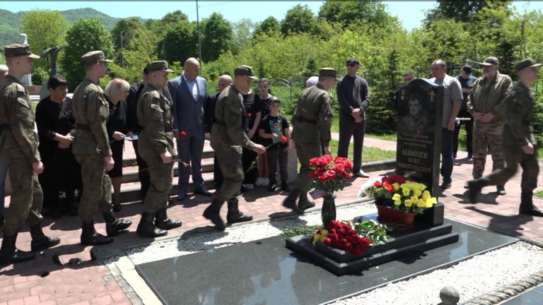Сегодня день памяти командира интернационального батальона «Пятнашка» Олега Мамиева