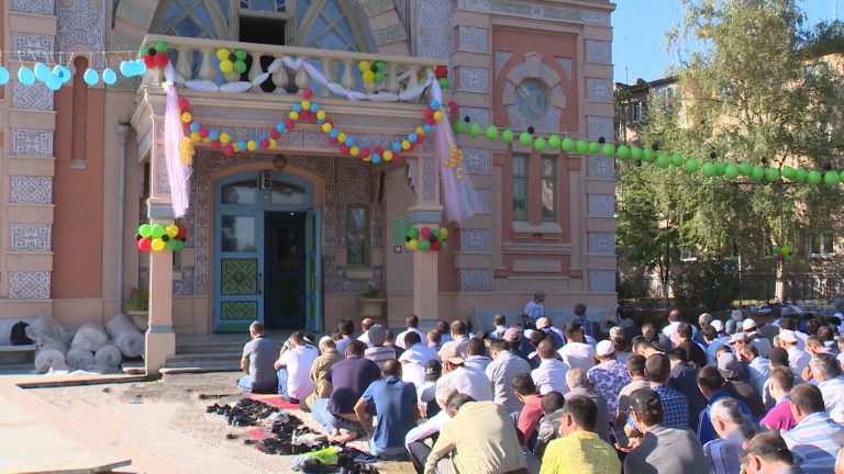 Мусульмане Северной Осетии отмечают Курбан-байрам