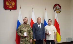 Ирбек Томаев вручил медали «Во Славу Осетии» участникам СВО