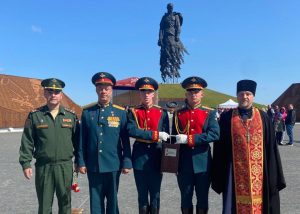 Герой России Александр Данилов зажег лампаду от вечного огня на мемориальном комплексе «Курская дуга»