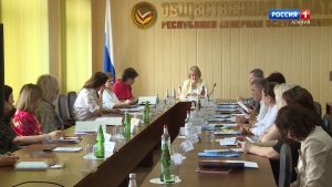 Дискуссия в рамках проекта «Онкологический пациент в фокусе» прошла в Общественной палате республики