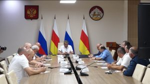 Сергей Меняйло обсудил с застройщиками развитие строительной отрасли Северной Осетии