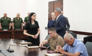 Сергей Меняйло передал ордена Мужества семьям погибших участников СВО