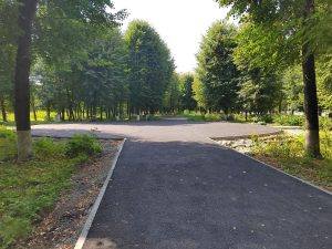 Продолжается благоустройство сквера около 29-й школы Владикавказа