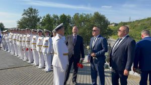 Экипаж подлодки «Владикавказ» отмечен благодарностями мэра Владикавказа