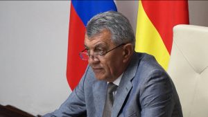 Цæгат Ирыстоны сæргълæууæг Сергей Меняйлойы разамындæй арæзт æрцыд æрвылкъуырион аппаратон æмбырд