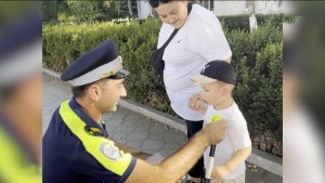 В Моздокском районе сотрудники Госавтоинспекции провели акцию «Засветись сам – засвети ребенка!»