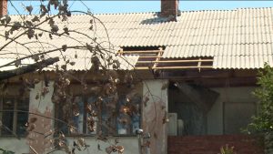 В Правобережном районе устраняют последствия удара стихии