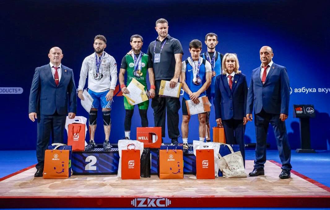 Оганес Вардеванян стал серебряным призером чемпионата России по тяжёлой атлетике