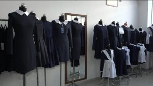 Горячая пора для родителей школьников: во сколько обойдется в этом году приобретение формы?