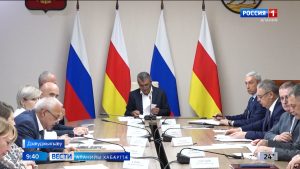 Цæгат Ирыстоны Сæргълæууæг Сергей Меняйлойы разамындæй арæзт æрцыд æрвылкъуырион аппаратон æмбырд