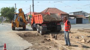 Калинины æмæ Леваневскийы уынгтæ кæм баиу вæййынц, уым хайгай цæуы трамвайты рельсыты цалцæг