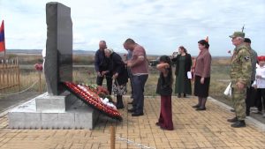 90-летняя жительница Армении приехала в Северную Осетию на могилу к брату, который 80 лет считался пропавшим без вести