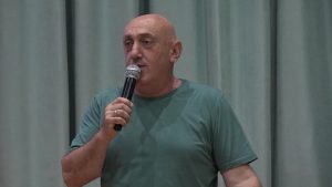 Актер Эльберд Агаев пообщался с учащимися центра «Интеллект» в рамках проекта «Классные встречи»