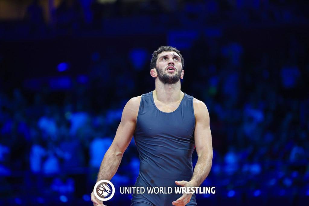 Заурбек Сидаков вышел в полуфинал чемпионата мира по вольной борьбе
