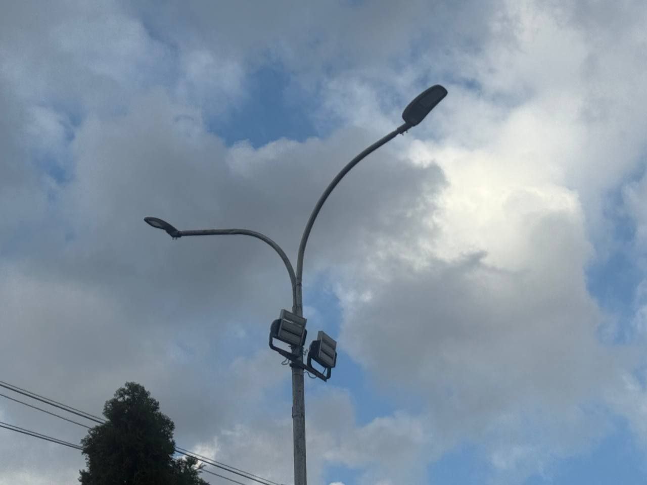 На улице Трассовой и участке улицы Тельмана во Владикавказе появится новое освещение