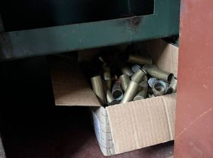 Жителя станицы Архонская задержали за незаконное хранение оружейного пороха и охотничьих боеприпасов