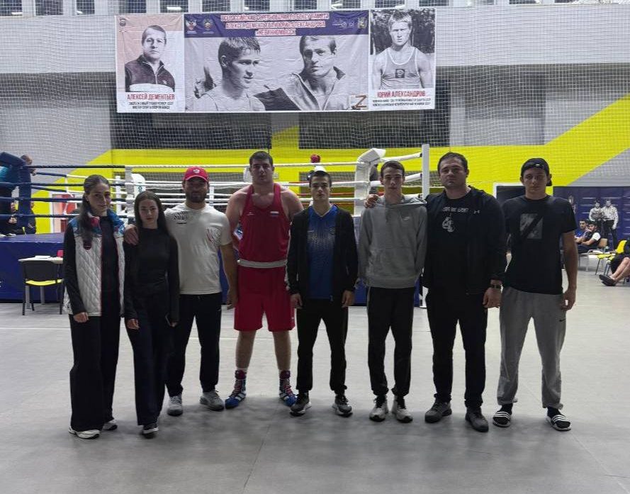 4 медали завоевали осетинские боксёры на мастерском турнире в Невинномысске