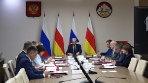 Заседание правительства: запрет на продажу энергетиков несовершеннолетним, гранты детским садам