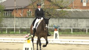 Цæгат Ирыстоны фыццаг хатт райдыдта Уæрæсейы чемпионат бæхтыл 3 хуызы ерыстæй