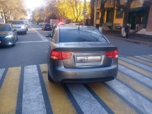 61-летнюю женщину сбила машина на перекрестке улиц Горького и Ватутина