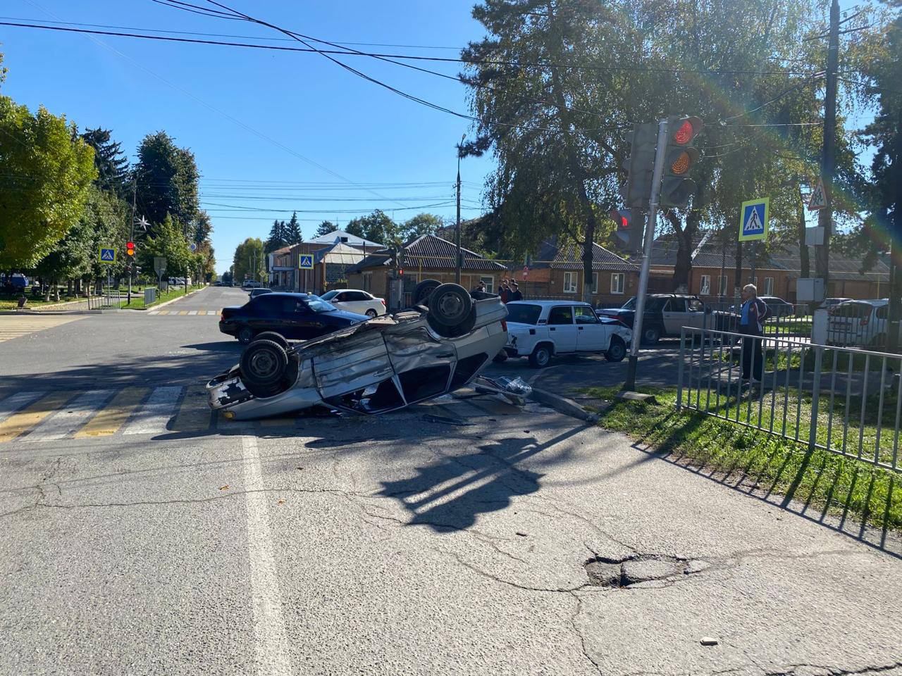 Машина перевернулась в результате ДТП в Алагире