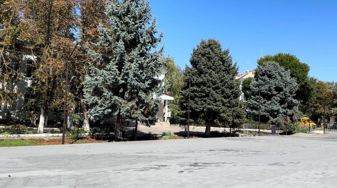 В Моздоке благоустроили пространство рядом с первой школой