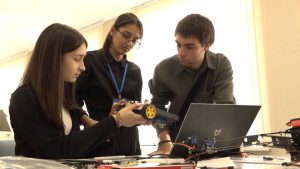 Учебно-тренировочные сборы по истории и информатике проходят в образовательном центре «Вершина»