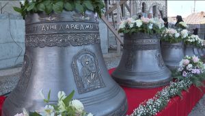 Сылгоймæгты Алайнаг моладзандоны сæвæрдтой фараст дзæнгæрæджы. Саргъуыдта сыл Дзæуджыхъæуккаг æмæ Алайнаг алчыр Герасим