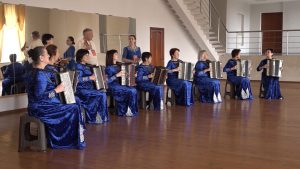 Ансамбль “Мелодия гор” сси Æппæтуæрæсеон фестиваль «Душа баяна»-йы дыккаг къæпхæны лауреат