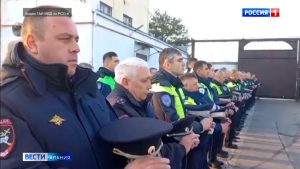 Сотрудники ГАИ по РСО-А вместе с руководством и ветеранами ведомства почтили память коллег, погибших при исполнении служебного долга.