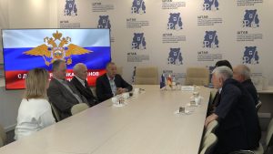 Ветеранов МВД с профессиональным праздником поздравили в Штабе общественной поддержки «Единой России»