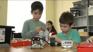 Каникулы с пользой: в пришкольных лагерях для детей подготовили разнообразную программу