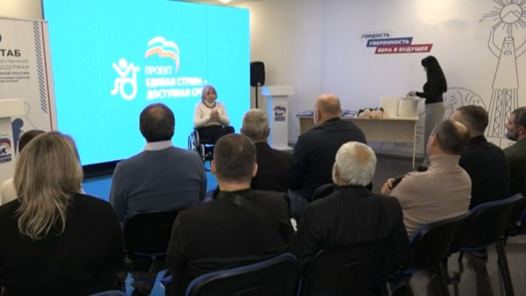 В штабе общественной поддержки «Единой России» прошла церемония награждения волонтеров