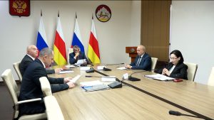 Сергей Меняйло провел заседание республиканской Антинаркотической комиссии