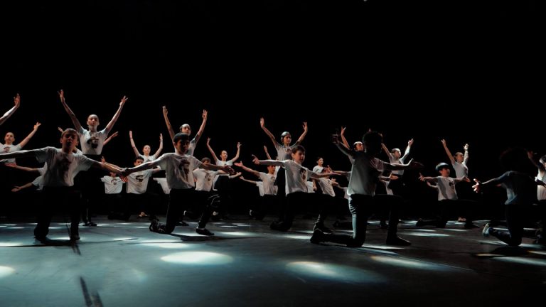 Документальный фильм к 85-летию ансамбля «Маленький джигит» представили во Владикавказе