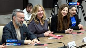 Сергей Меняйло провел встречу с представителями иностранных СМИ