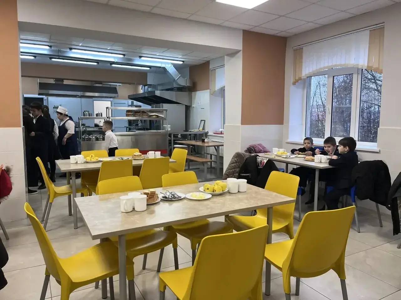 Cеверная Осетия полностью обновила пищеблоки в 30 школах