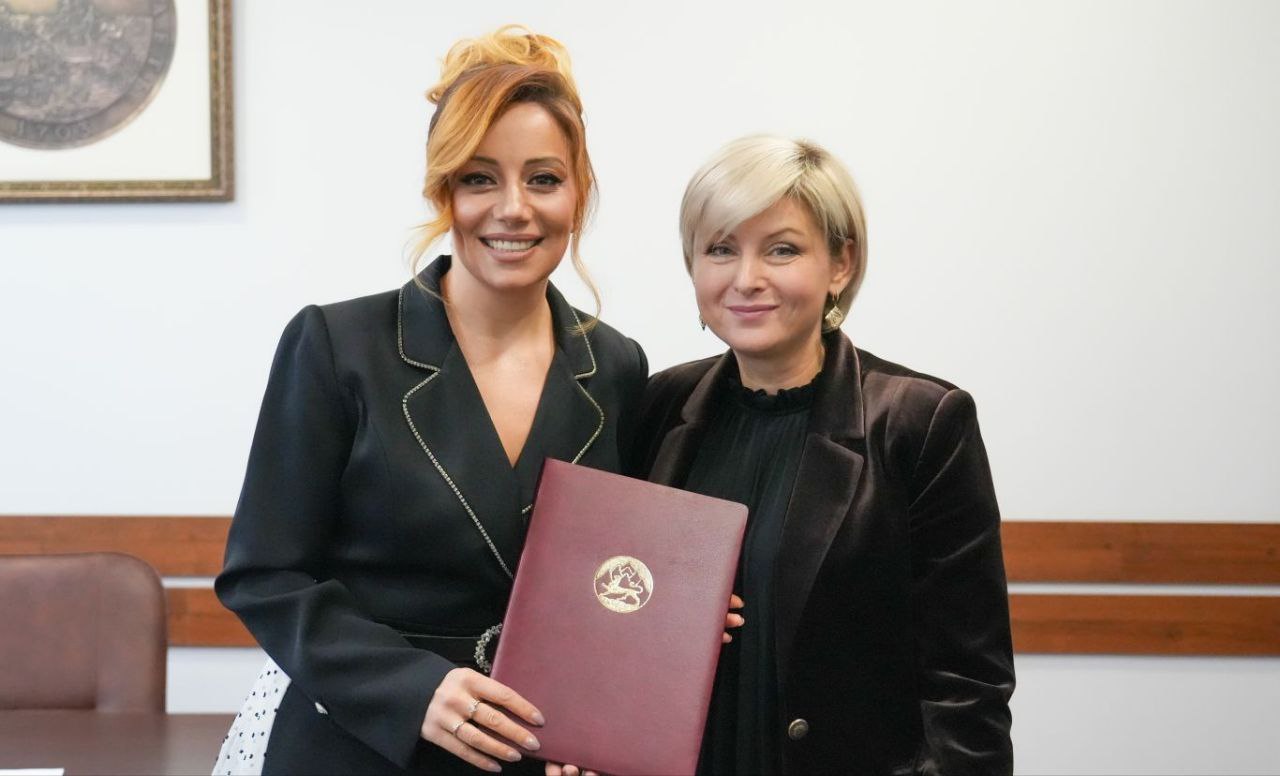 Елене Газаевой присвоено звание народной артистки Северной Осетии