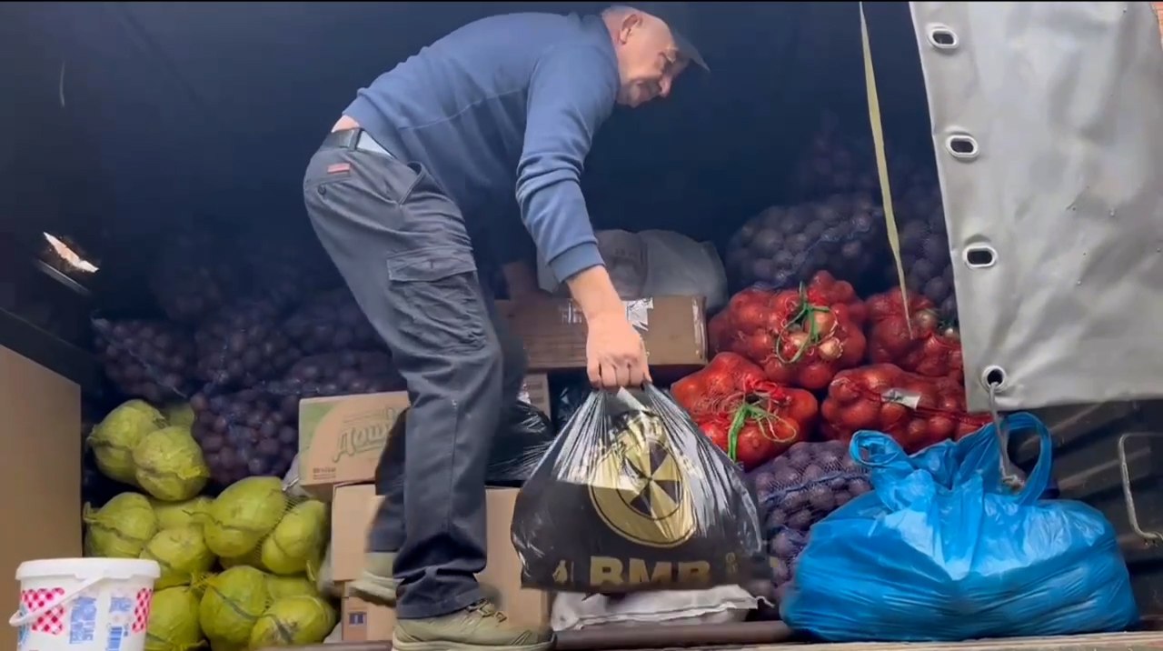 Активисты Народного фронта отправили новогодний гуманитарный груз бойцам отряда «Алания»