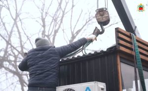 Две несанкционированные кофейни самообслуживания демонтировали во Владикавказе