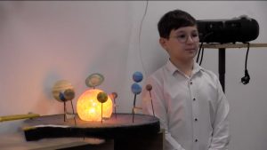 Мæздæджы скъола-интернаты байгом кодтой Къомайты Русланы номыл космонавтикæйы скъолайы хайад