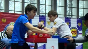 Спорты галуан «Манеж»-ы райдыдта Цæгат Кавказы федералон зылды чемпионат армрестлингæй