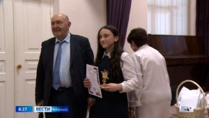 Конкурс чтецов прошел в республиканском доме дружбы народов