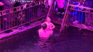 Православные верующие отмечают один из главных христианских праздников – Крещение Господне